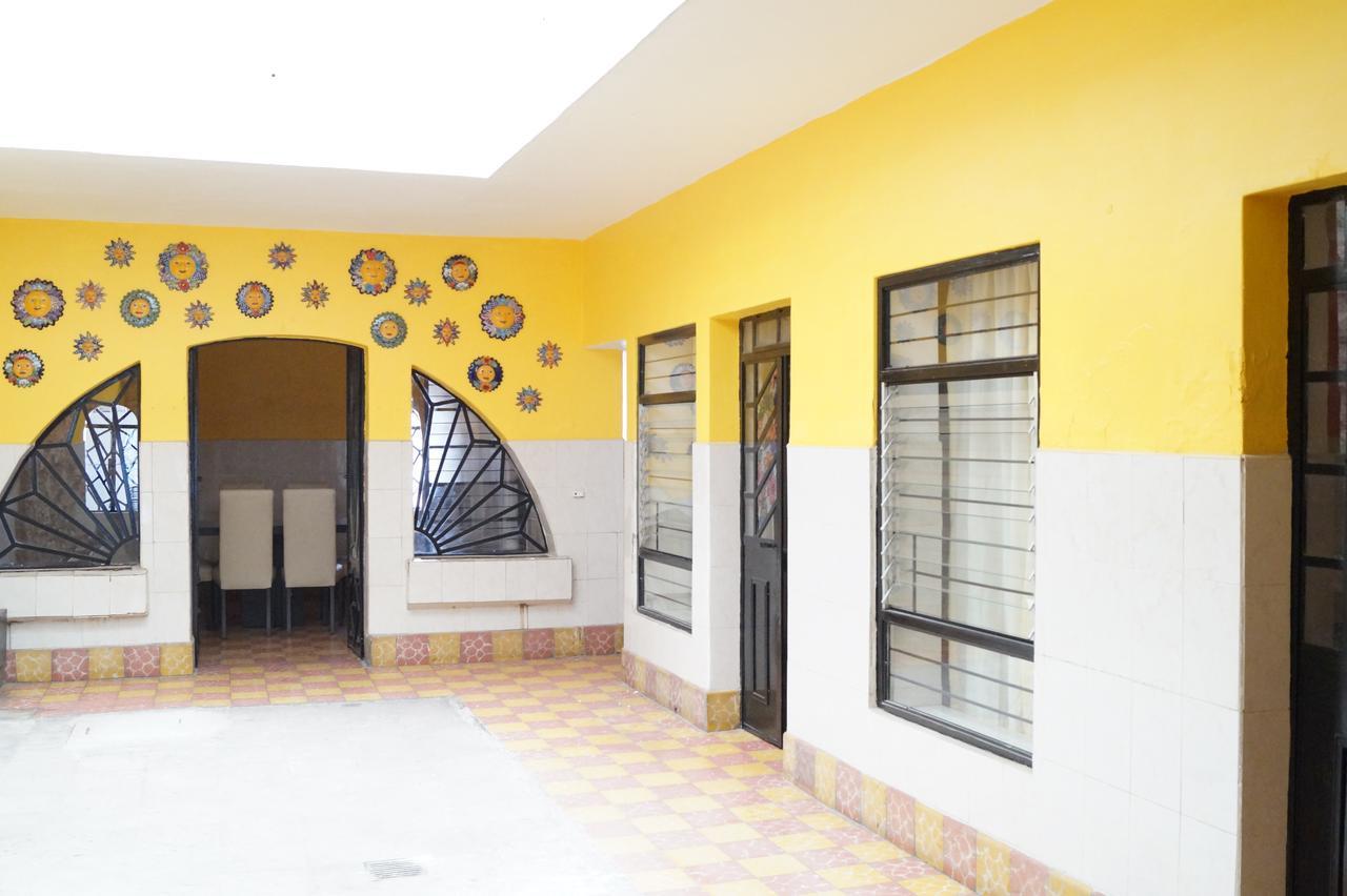 Casa De Los Soles B&B Hostal Tlaquepaque Luaran gambar